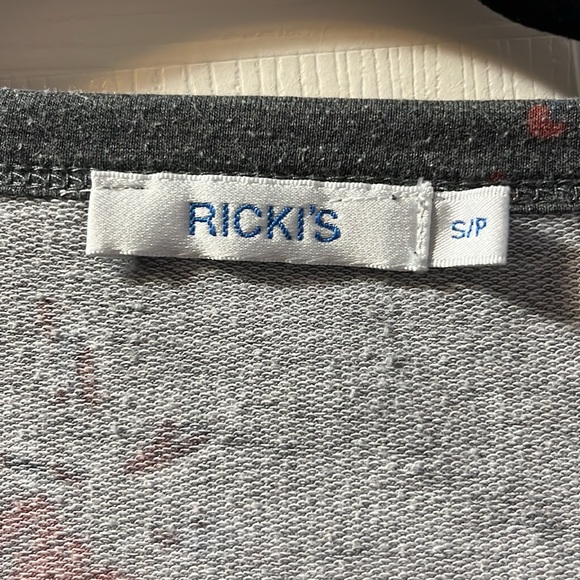 Women's 3/4 Sleeve Winter Shirt Laces Charcoal Grey Red Floral Small-Medium - Picture 4 of 5